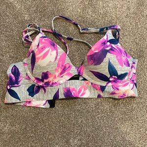 Size s PINK push up bra criss cross back never worn